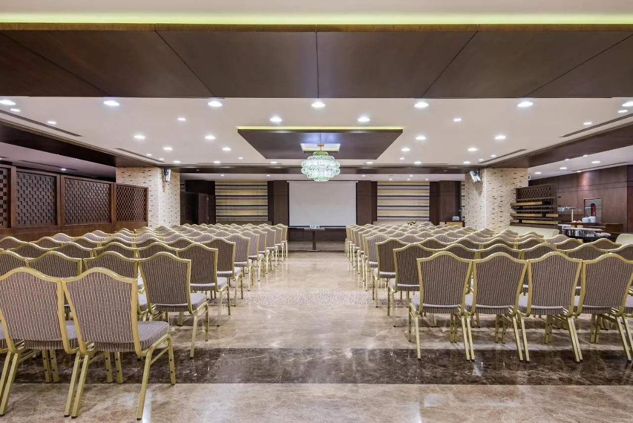 Crowne Plaza Madinah By Ihg Hotel Medina 5*,