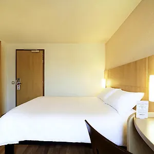 *** Otel Ibis Tour Eiffel Cambronne 15eme Fransa